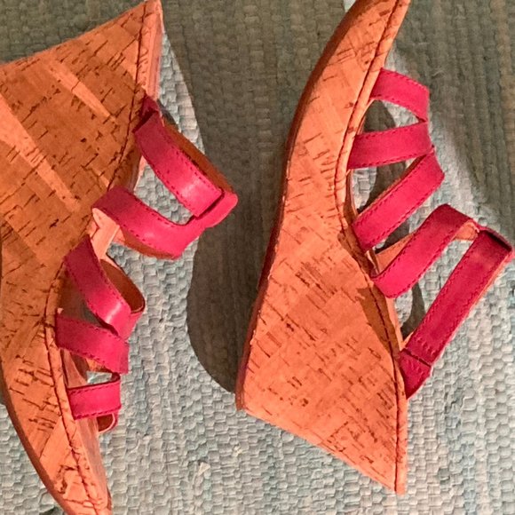 Pink Born Wedge Sandals sz 9 - Picture 6 of 8